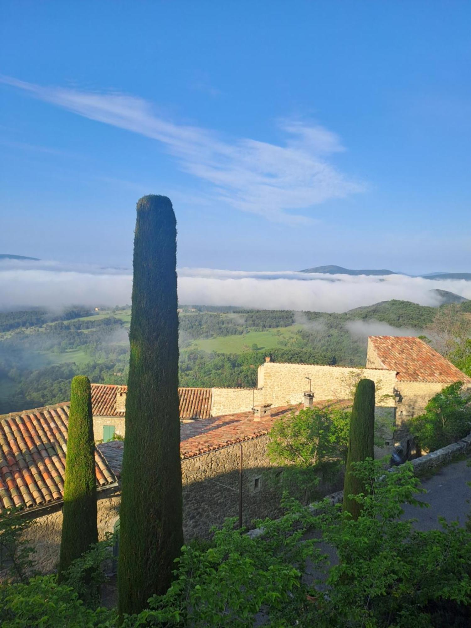 Les Roses Tremieres Bed & Breakfast Bargeme Exterior photo